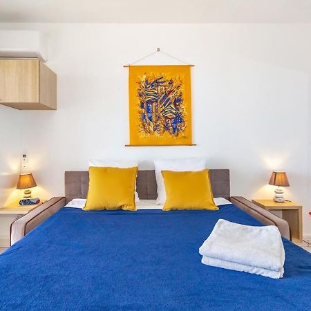 Oceanides - Studio Renove Avec Magnifique Vue Mer - Saint-Gilles-Les-Bains Buitenkant foto